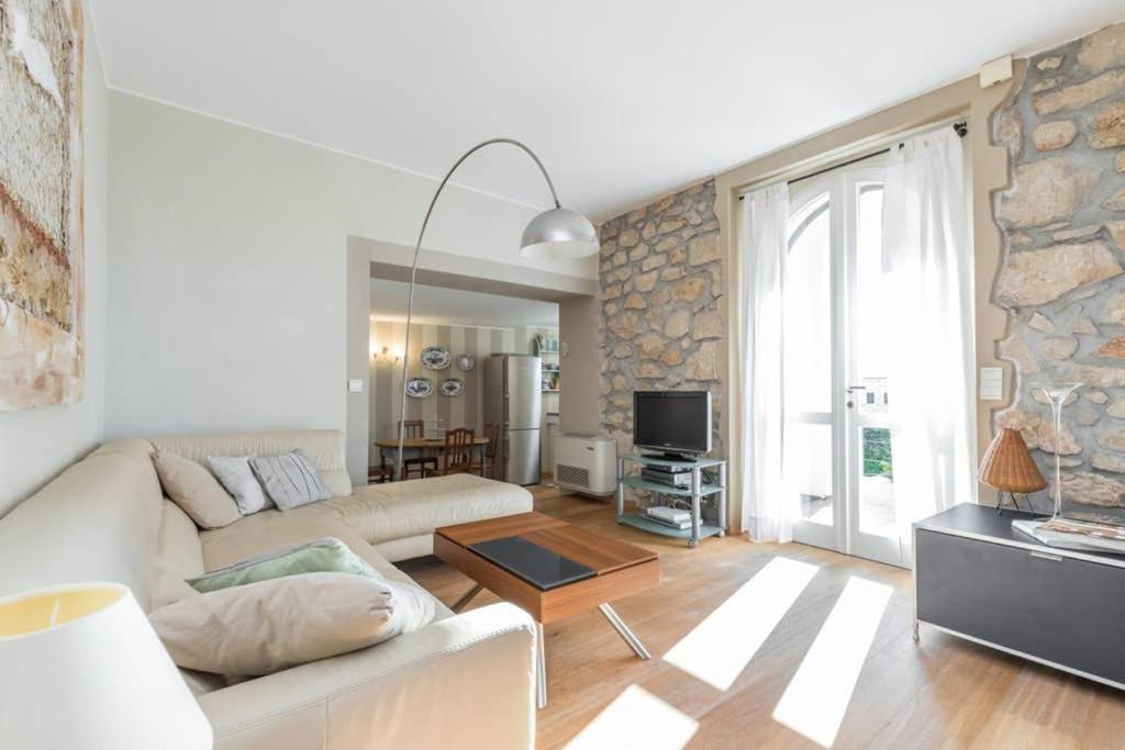 Villa Rocky - Luxury 3Br Apt In Liberty Villa.Pool,Garden,Wifi روكوبرُن كاب مارتي المظهر الخارجي الصورة