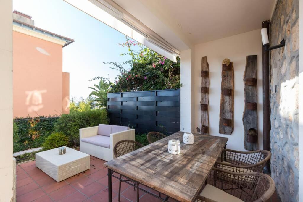 Villa Rocky - Luxury 3Br Apt In Liberty Villa.Pool,Garden,Wifi روكوبرُن كاب مارتي المظهر الخارجي الصورة