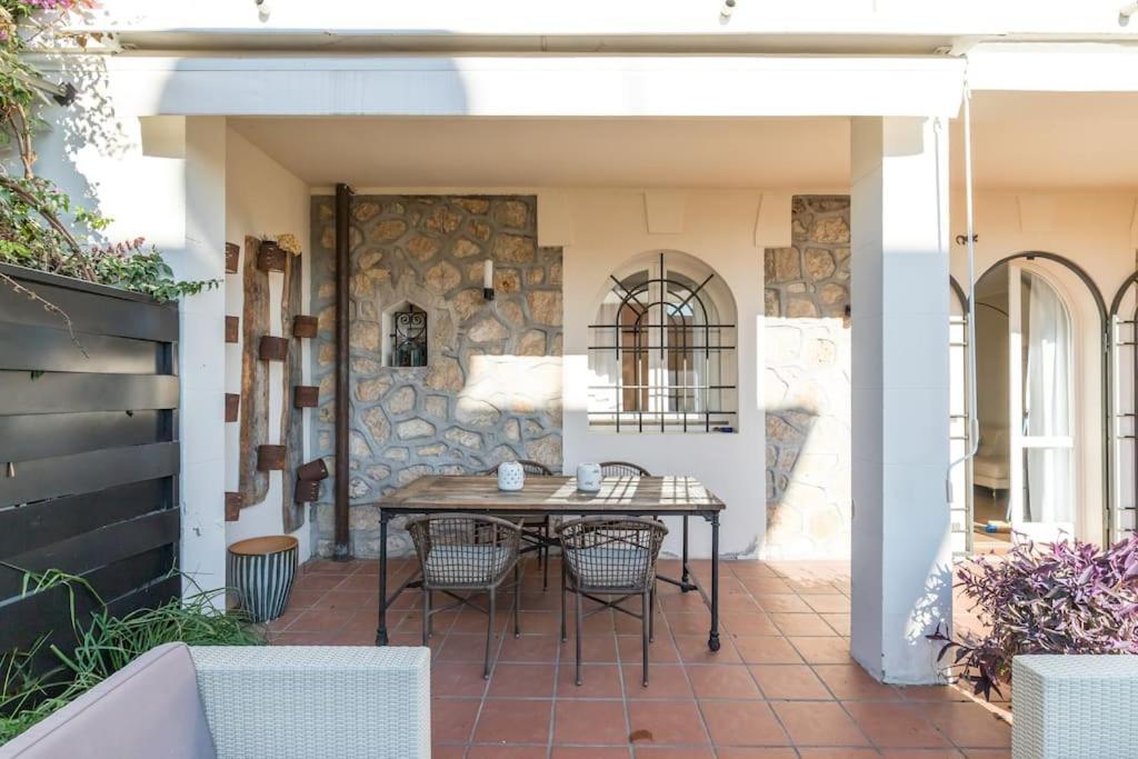 Villa Rocky - Luxury 3Br Apt In Liberty Villa.Pool,Garden,Wifi روكوبرُن كاب مارتي المظهر الخارجي الصورة